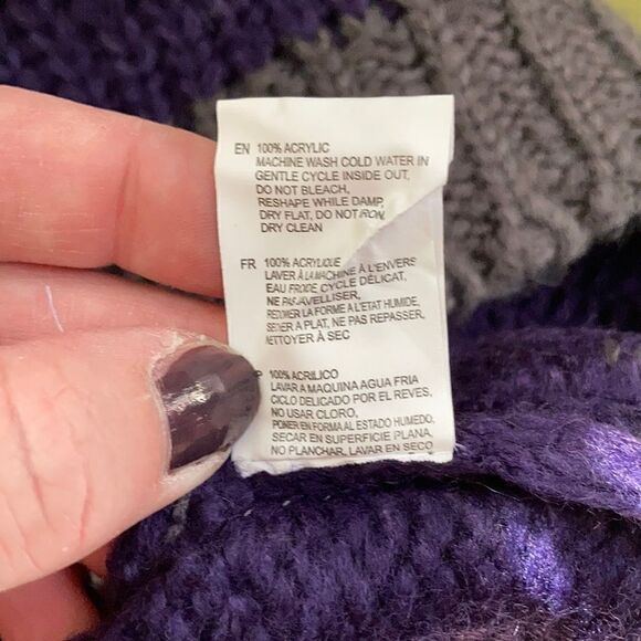 Cloth by RD International Color Block Crew Neck - Picture 9 of 10